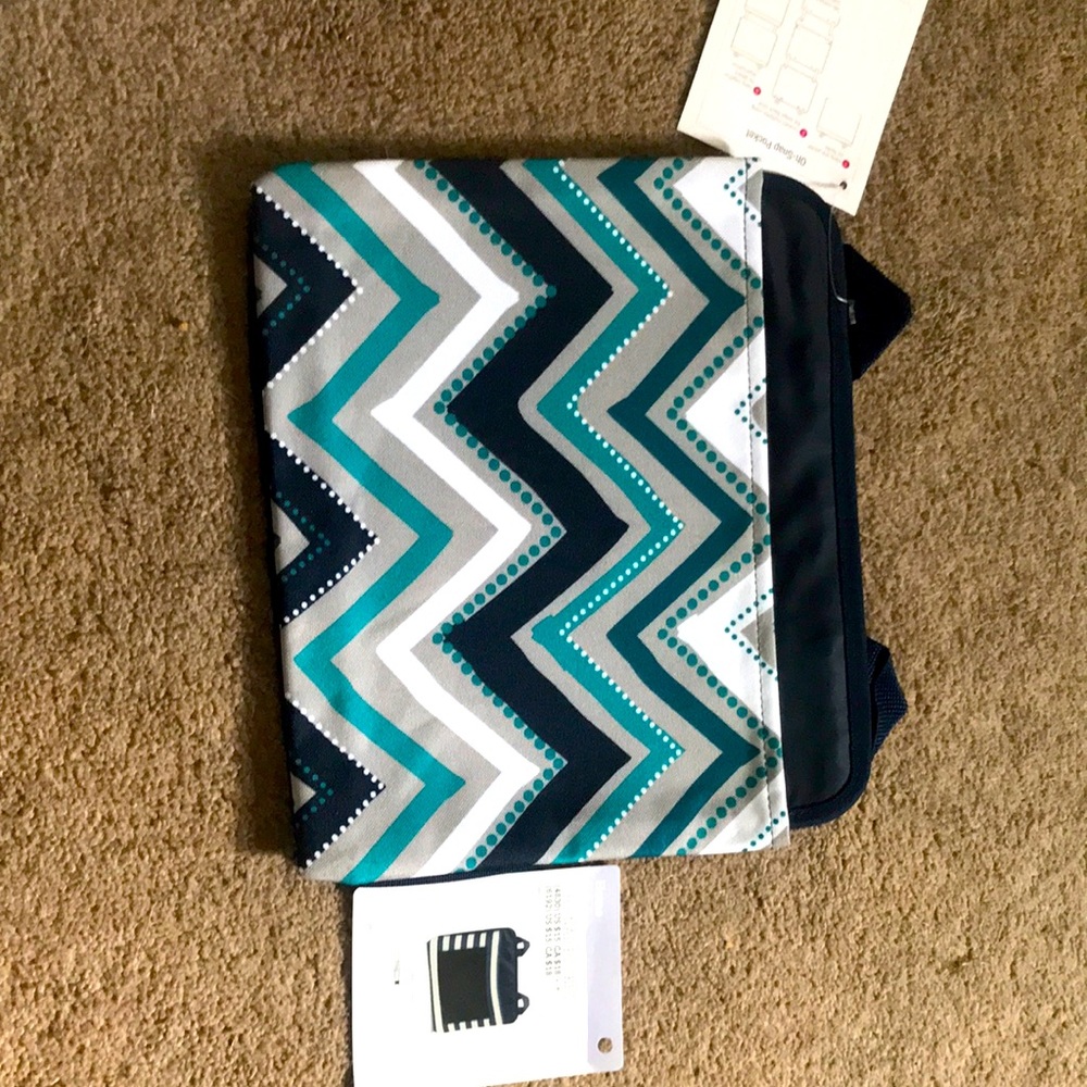 Thirty one oh-snap pocket